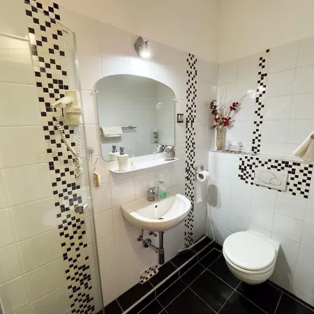Ejjelibagoly Vendeghaz Guest house 3*