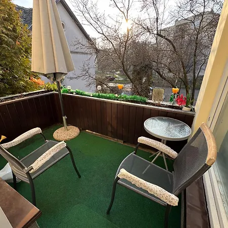 Ejjelibagoly Vendeghaz Guest house