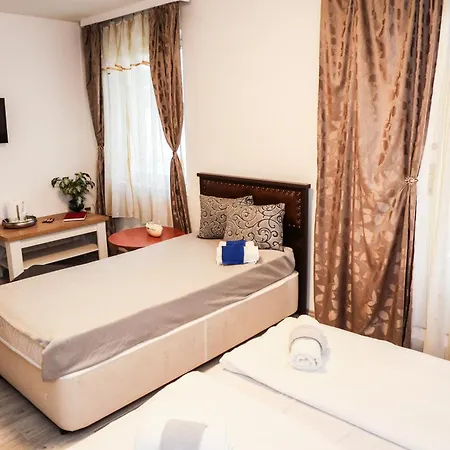 Πανσιόν Ejjelibagoly Vendeghaz Szentes