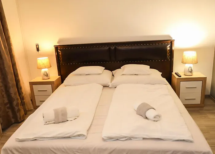 Ejjelibagoly Vendeghaz 게스트하우스