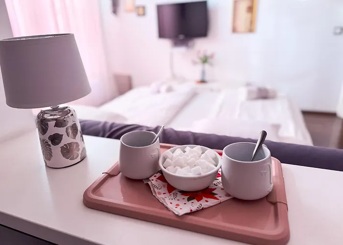 Ejjelibagoly Vendeghaz 4*