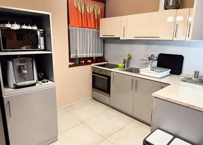 Ejjelibagoly Vendeghaz Гостевой дом Сентеш