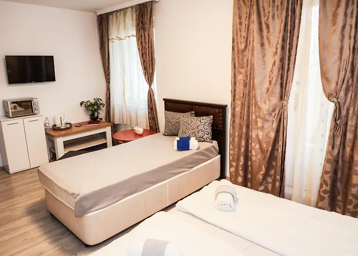 게스트하우스 Ejjelibagoly Vendeghaz 센테스